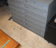 LOCKING CASHIER CABINETS  